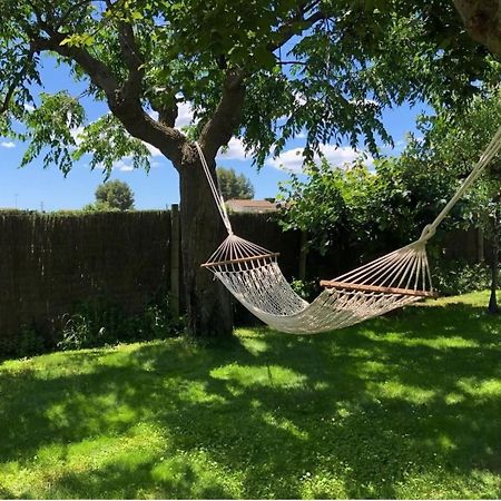 Apartment With Private Pool And Garden San Martín Sarroca Kültér fotó